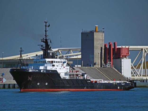 anglian_earl-8516964-anchor_handling_vessel-ship-743